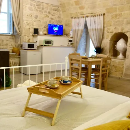 Dimora Il Pumo بيت للعطل *