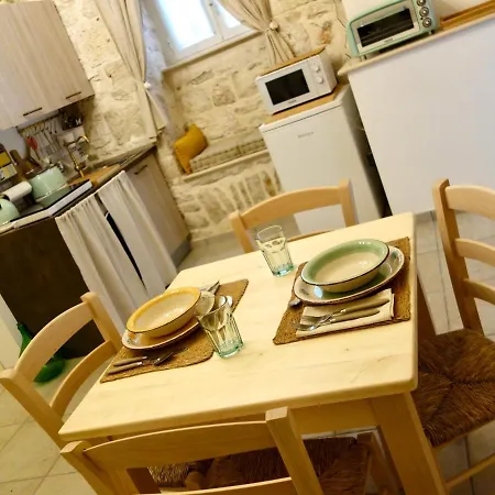 بيت للعطل Dimora Il Pumo كوراتو